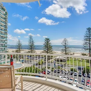 Kirra Aparthotel Gold Coast