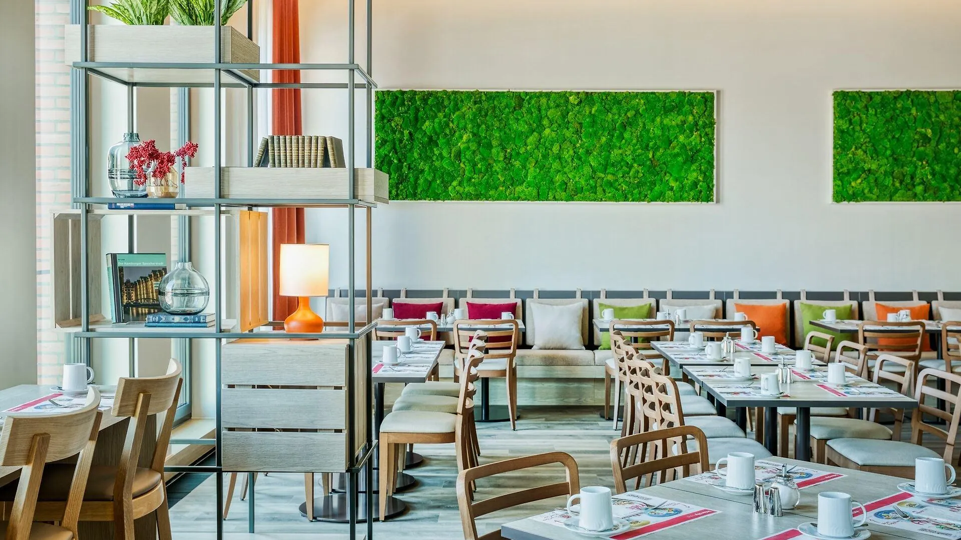 Intercityhotel Hamburg-Barmbek 4*, Hamburgo Alemania